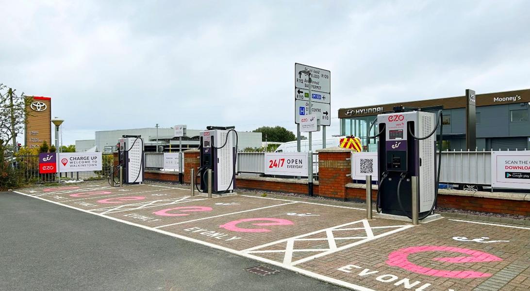 Image of 3 EZO charge points